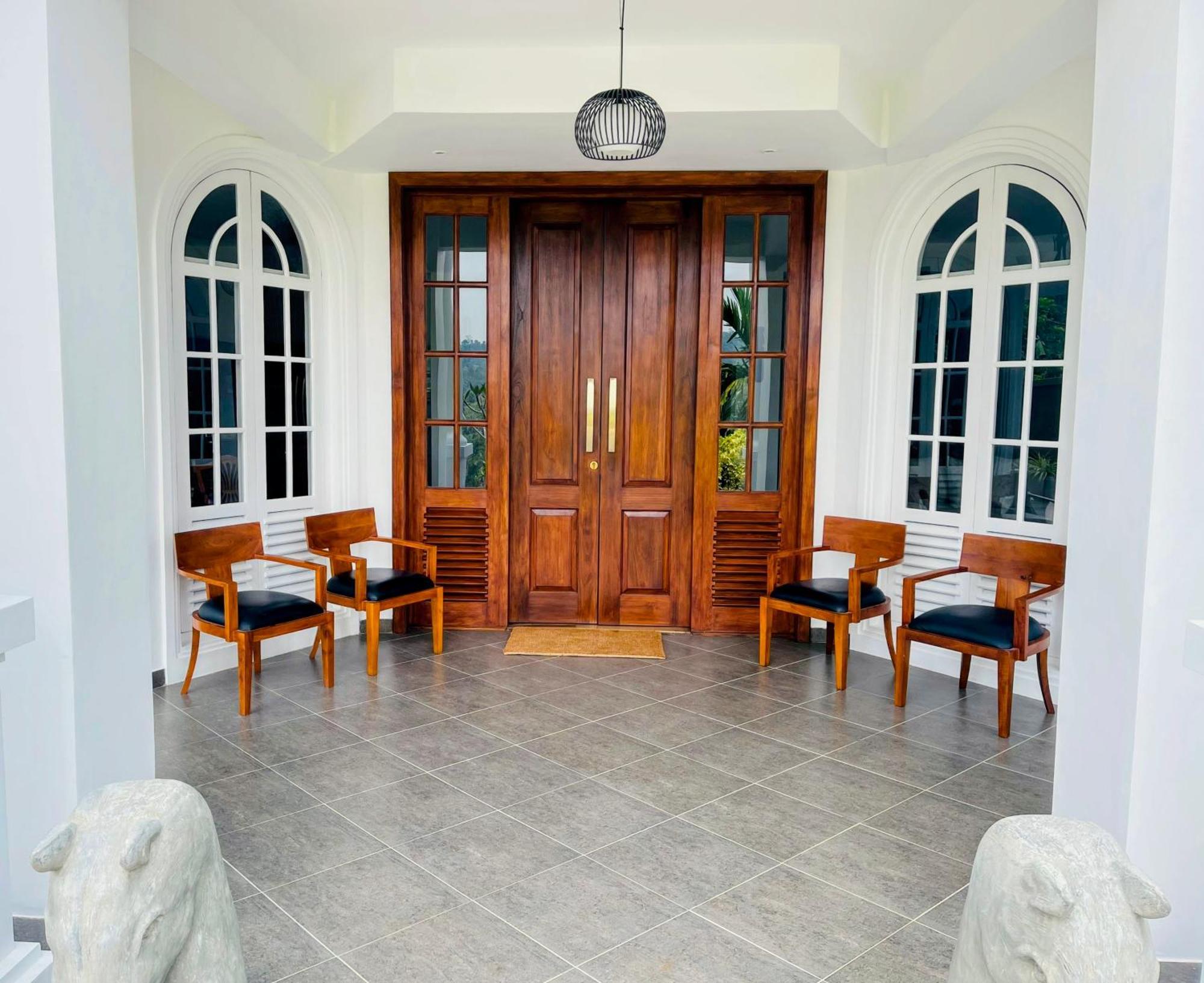 Samindra Villa Канди Екстериор снимка