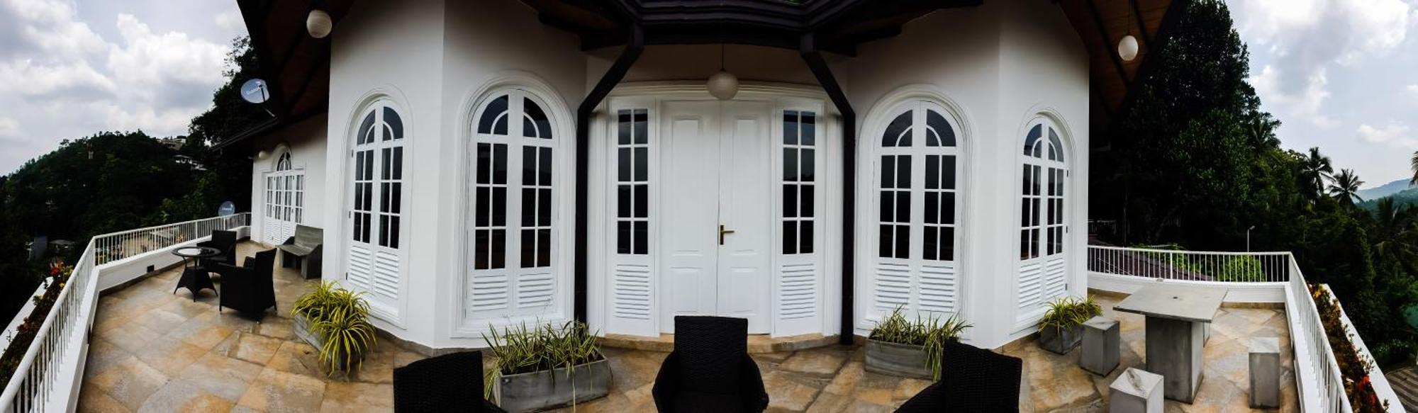 Samindra Villa Канди Екстериор снимка