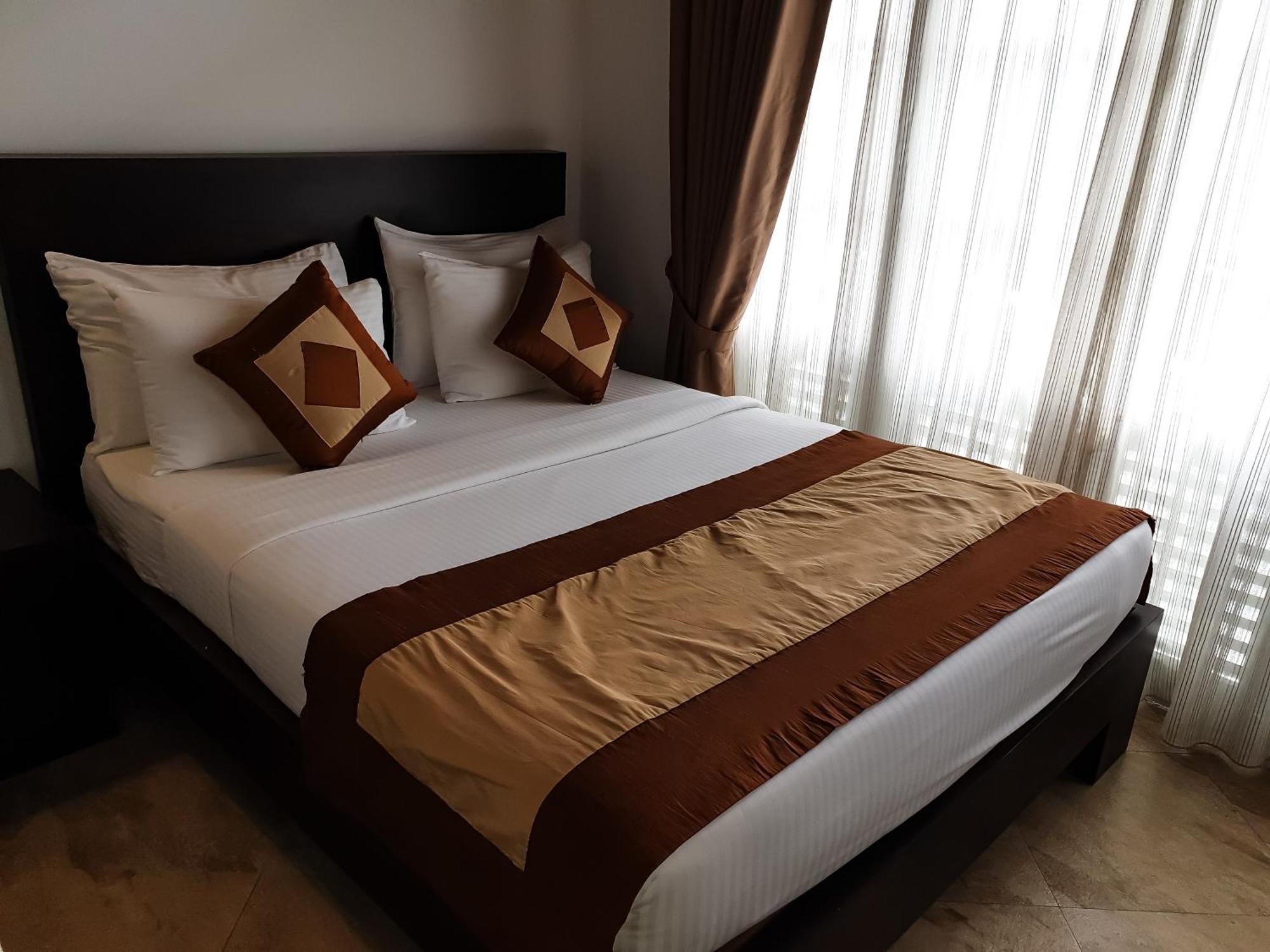 Samindra Villa Канди Екстериор снимка