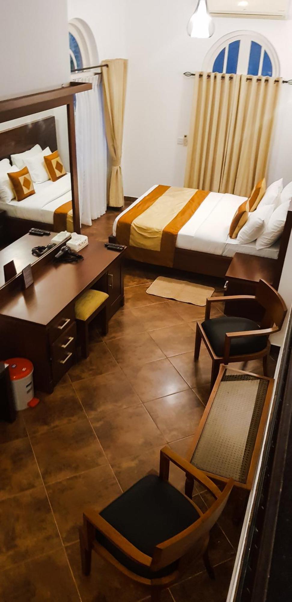 Samindra Villa Канди Екстериор снимка