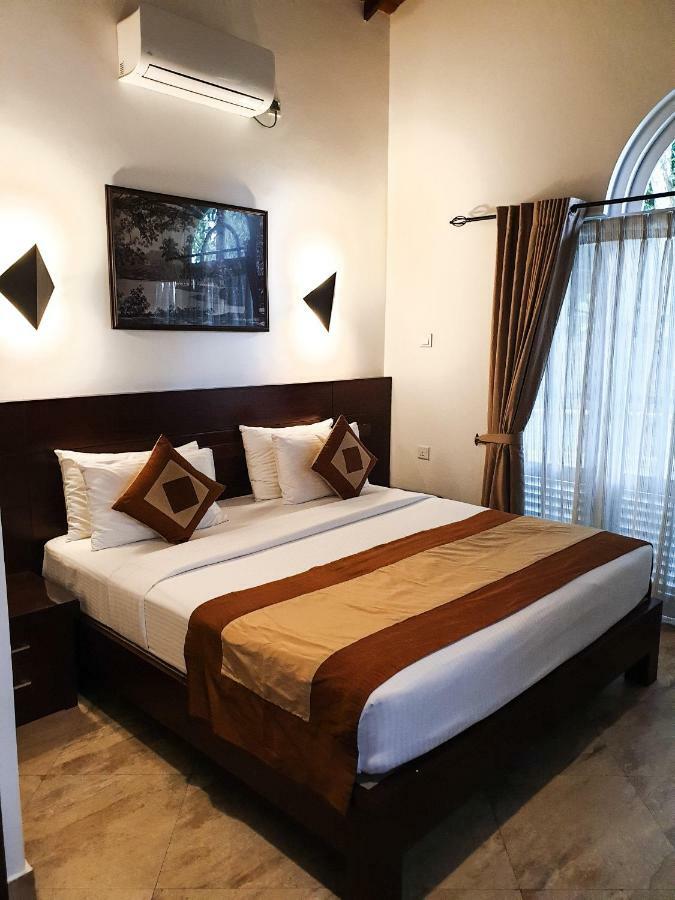 Samindra Villa Канди Екстериор снимка